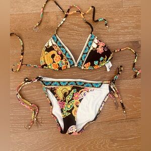 New Anthropologie Trina Turk Boho Paisley Black Floral Gold Tassel Tie Bikini 6